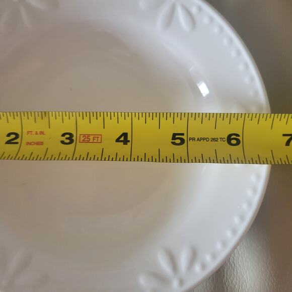 Vintage Totally Today White Embossed Fan Dot Bowls – Soup Set of 4 & Berry Set 1 - Picture 9 of 10